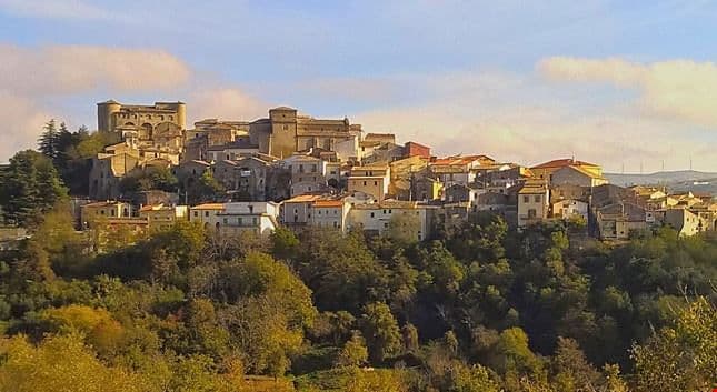 Il borgo al tramonto