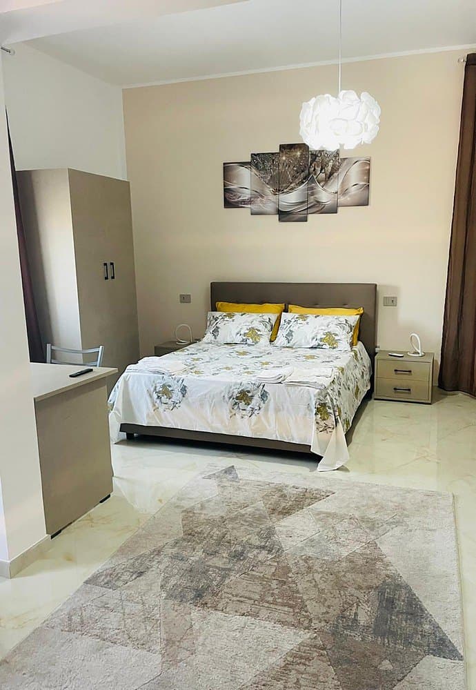 Il letto matrimoniale della suite